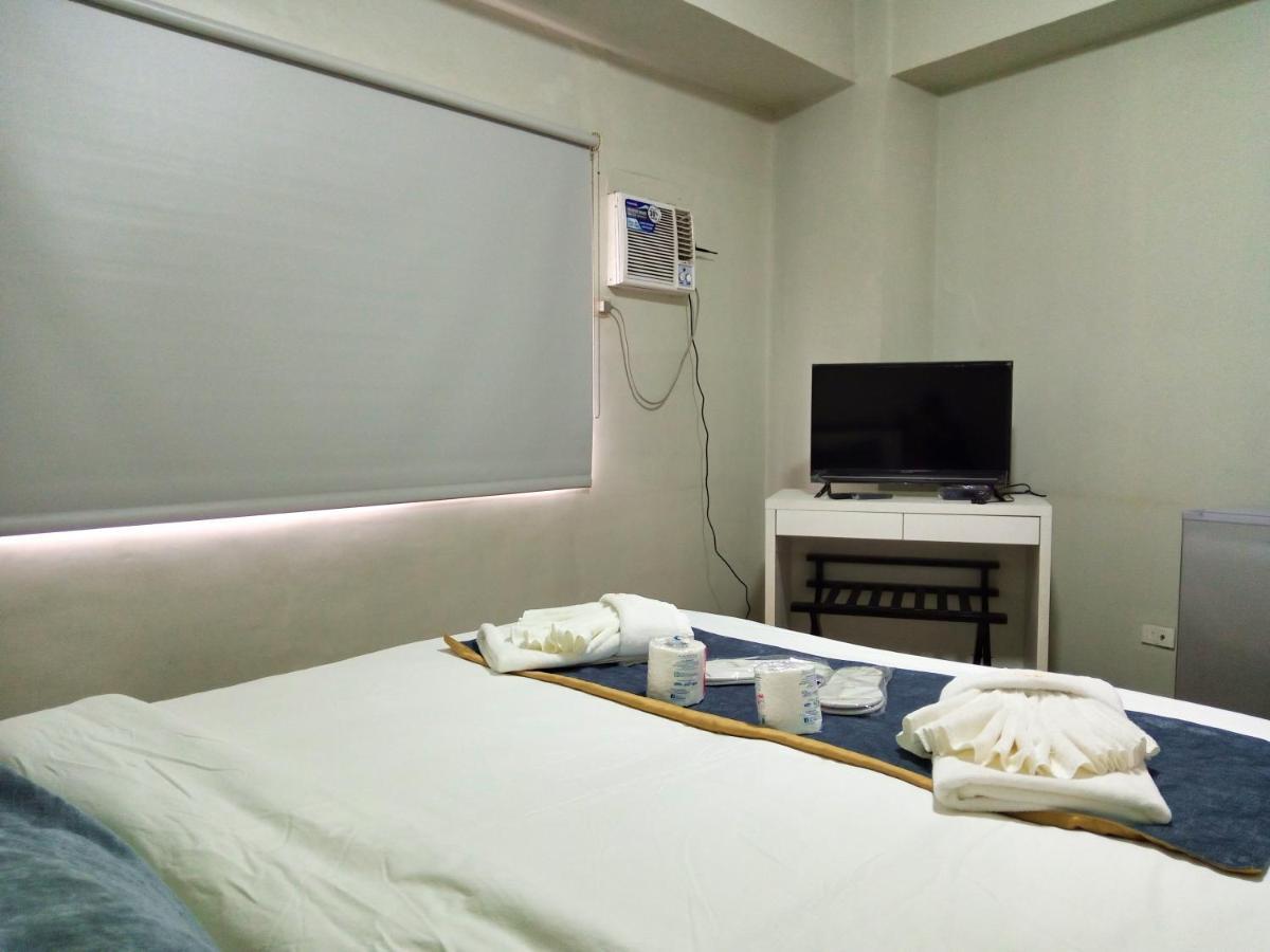 White Knight Hotel Saint Anne Manila Dış mekan fotoğraf